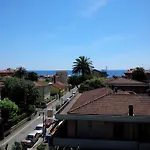 Ξενοδοχείο Giulia 3*