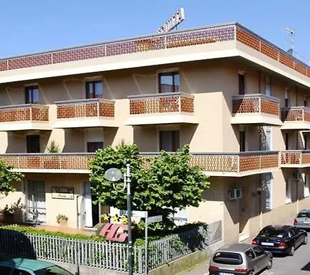 Giulia Hotel 3*